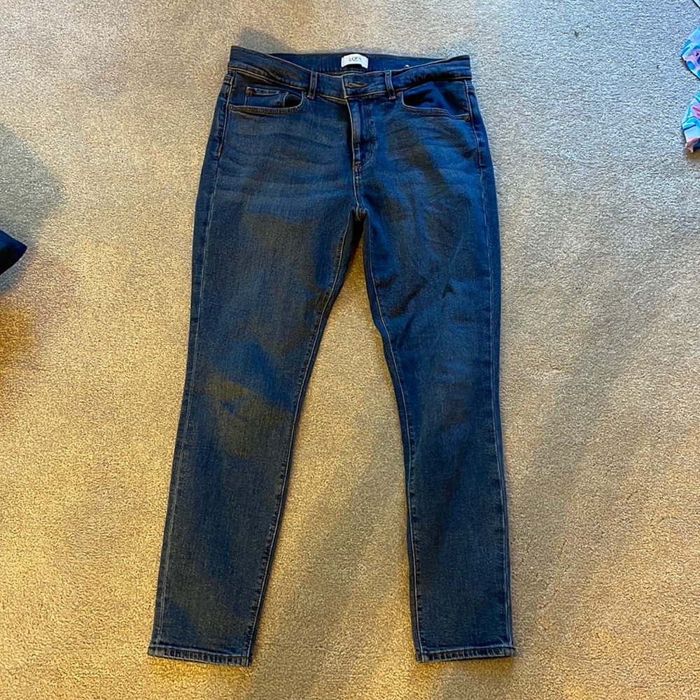 Loft skinny jeans. Size 8. Never worn